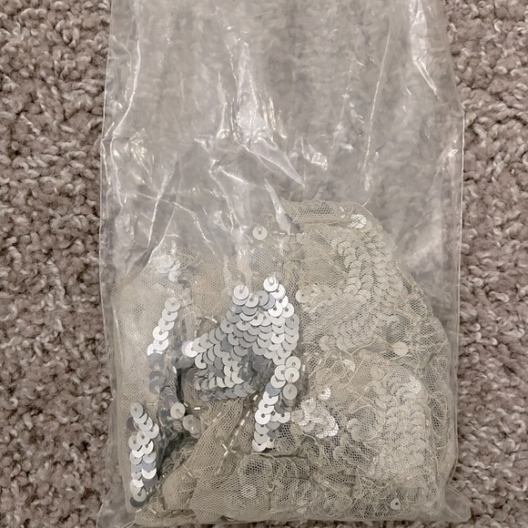 Gorgeous Designer Parker Black Hand Sewn Beaded Sequin Gown - Picture 10 of 10